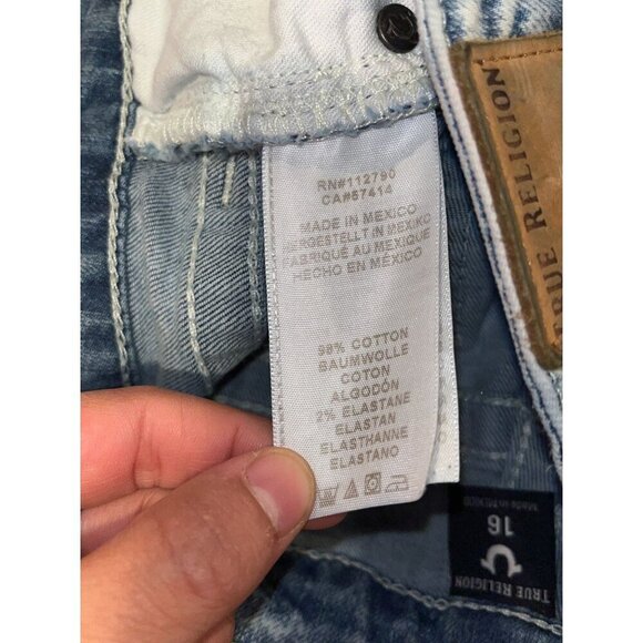 True Religion Geno  Acid Wash Denim Roll-Up Shorts Size 16 - Picture 10 of 10